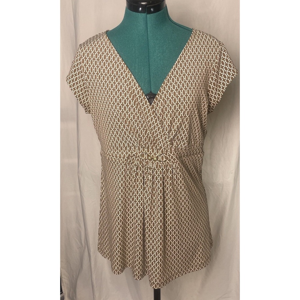 New York and Co womens stretch tan Chain style career wear Spring Top Sz Med